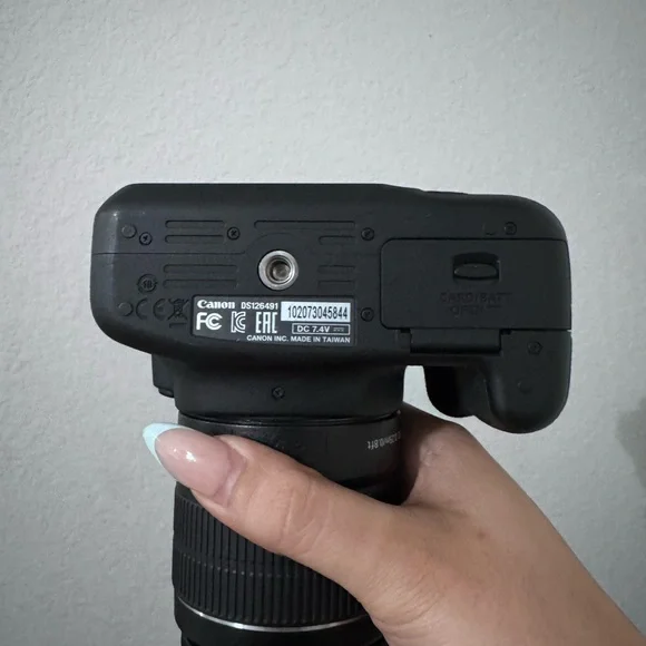 Canon EOS Rebel T5 DSLR Camera - Black